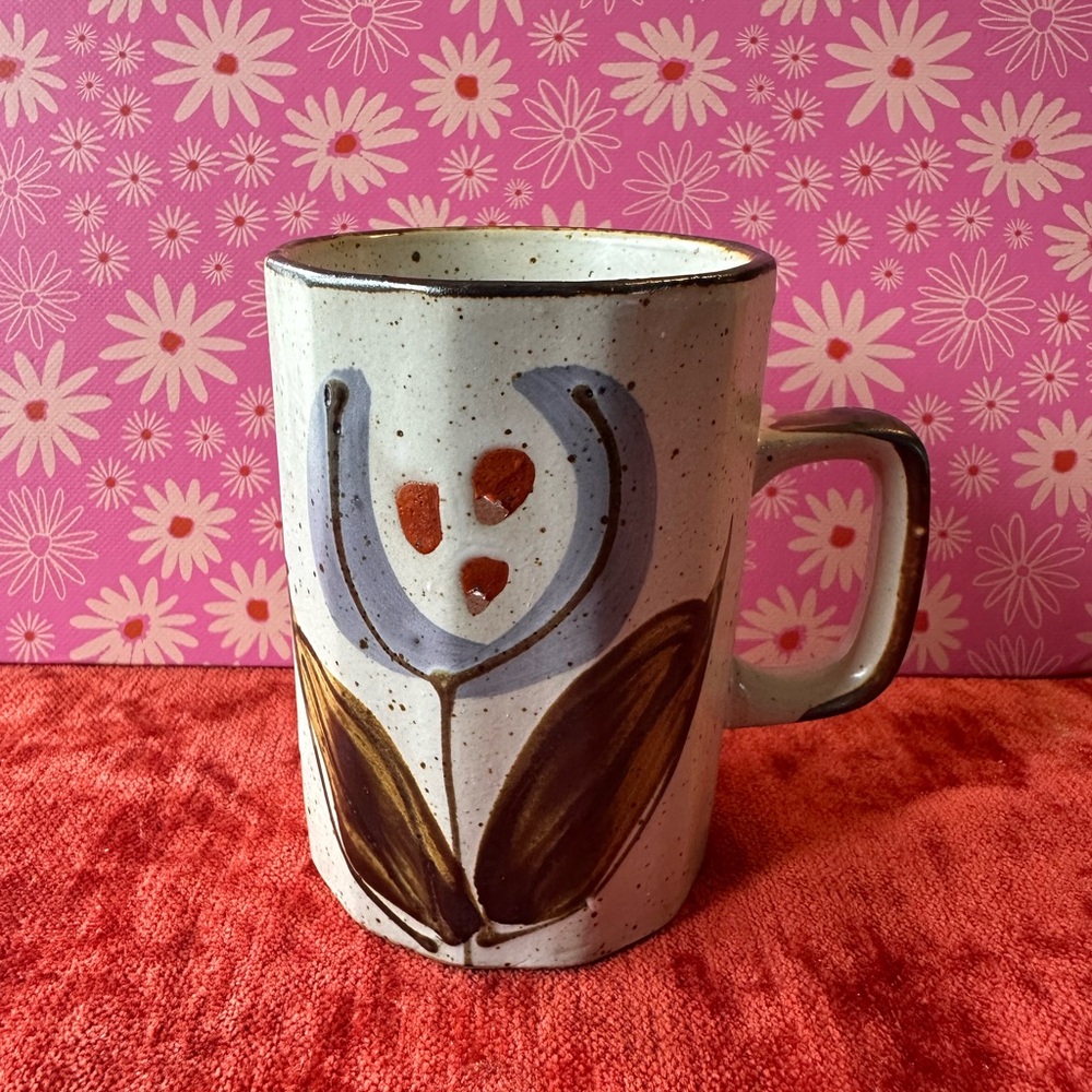 Vintage 70’s Speckled Stoneware Mug 🌷